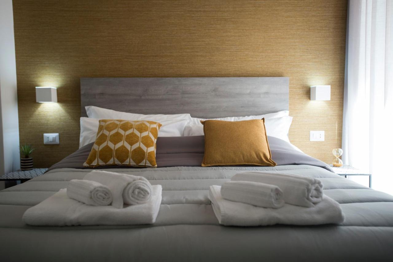 Lecentre 174 Bed & Breakfast ซาแลร์โน ภายนอก รูปภาพ